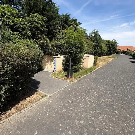 Apartment Du Golf - Piscine - 6 Personnes Deauville